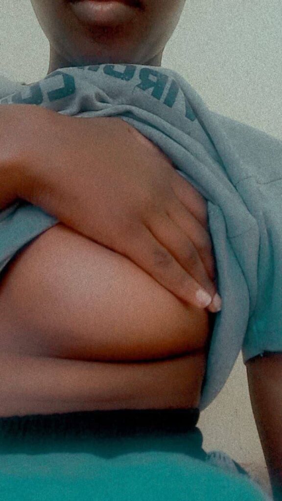 New Teen Naija Nude Photo Leaks (6)